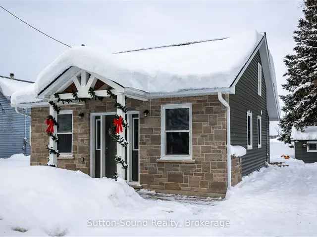 Compact Renovated Home Near Farmers Field