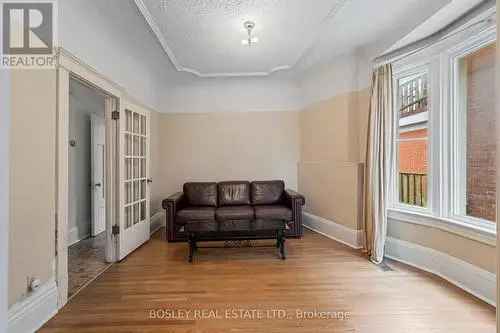 3 Bedroom House Little Italy Toronto