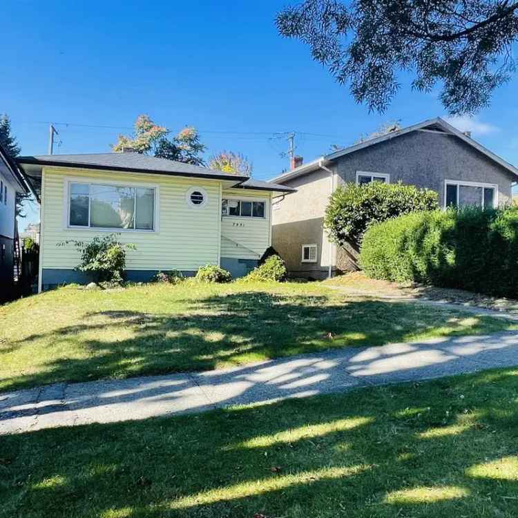 For Sale House in Westside with Renovation or Redevelopment Potential