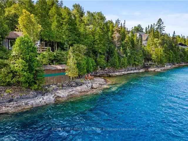 Tobermory Waterfront Cabin - Big Tub Harbour Views