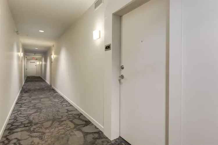NEXT Condo Top Floor 1 Bed 1 Bath City View