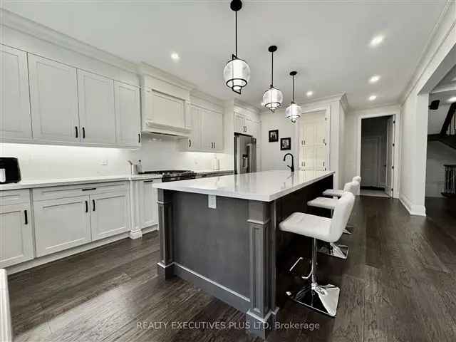 Luxurious 6-Bedroom Home in Caledon with Legal Basement Apartment