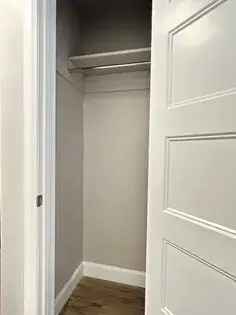 All Inclusive Furnished Studio Near Mont Royal Metro