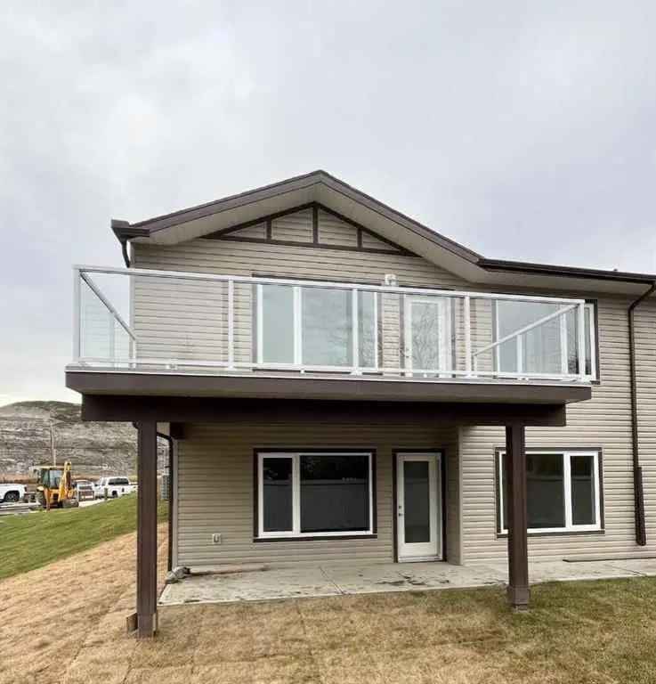 Duplex For Rent in Wetaskiwin, Alberta