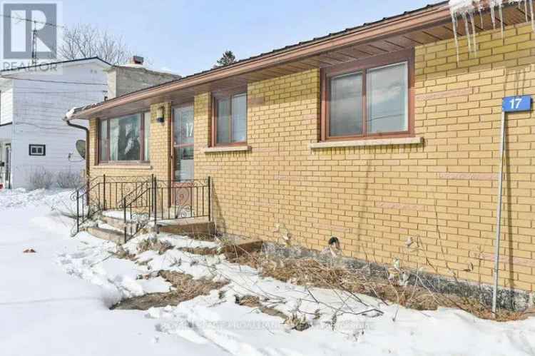 2-Bedroom Bungalow Near CFB Trenton