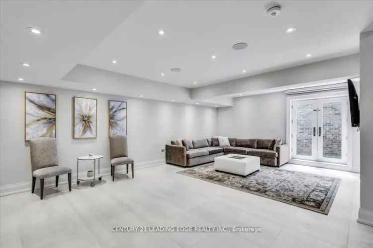 House For Sale in Markham, Ontario