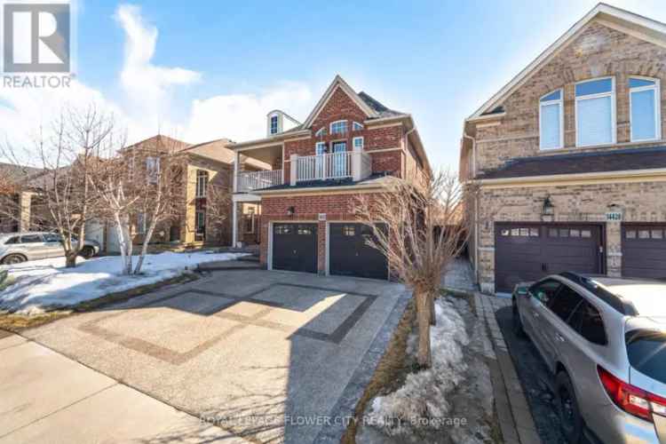 Stunning 4-Bedroom Detached Home with Basement Apartment in Georgetown South