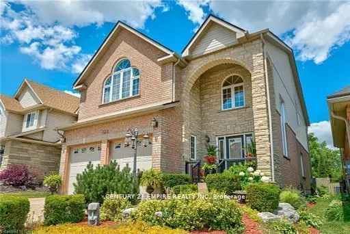 House For Sale in Kitchener, Ontario