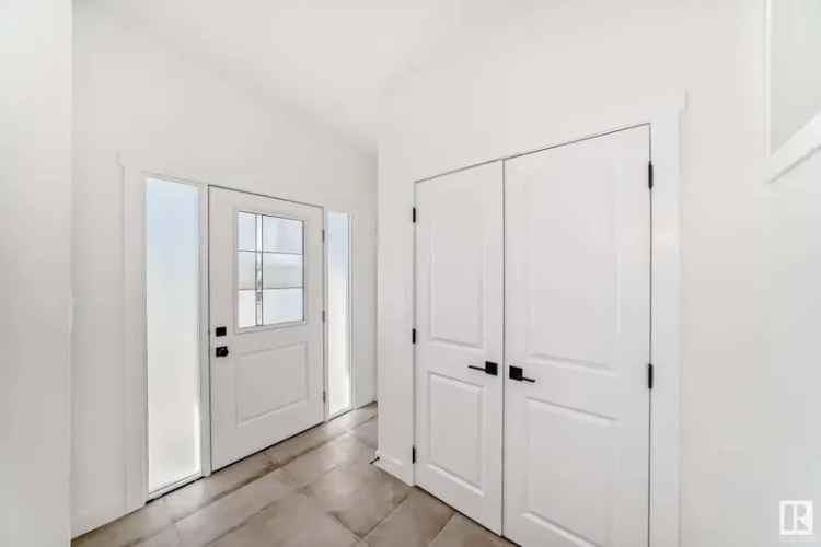 Spacious Renovated Bungalow in Kilkenny Edmonton