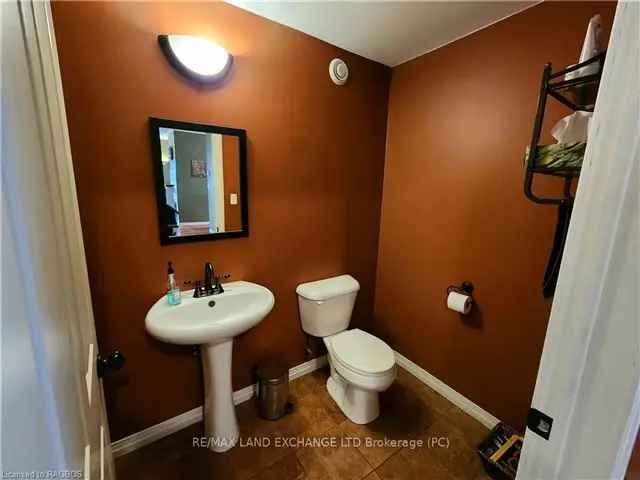 House For Sale in Huron-Kinloss, Ontario