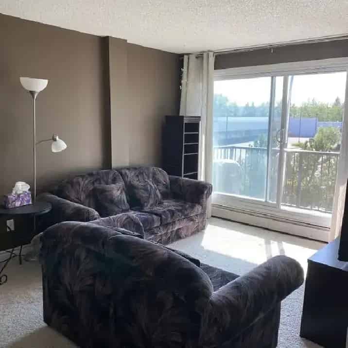 Spacious 2 Bedroom Townhouse Condo Near Olympic Park