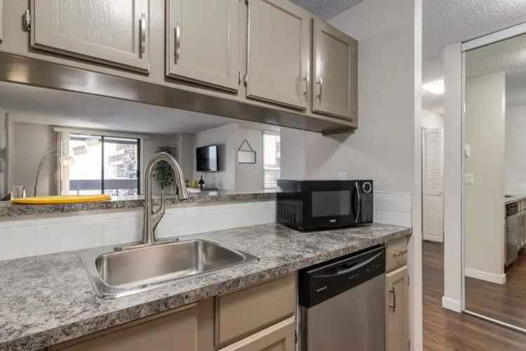 Rent Apartment at The Pinnacle Calgary - Quality Living with Great Amenities