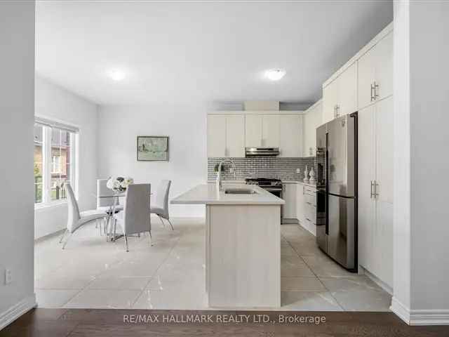 Luxury Aspen Bungalow in Gated Rosedale Village Mature Living Community