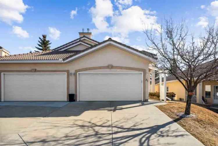 House For Sale in Calgary, Alberta