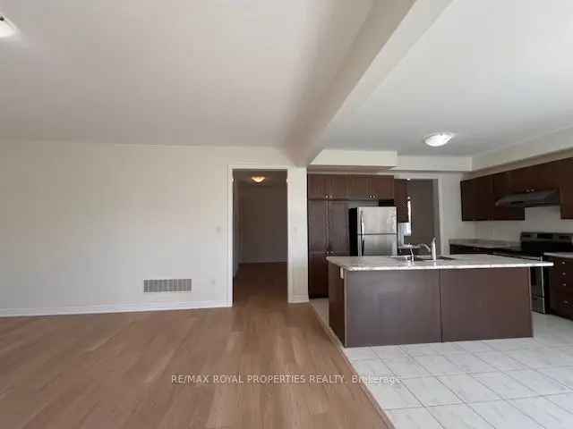 House For Sale in Essa, Ontario