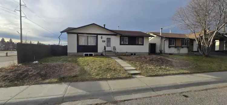 House For Rent in Calgary, Alberta