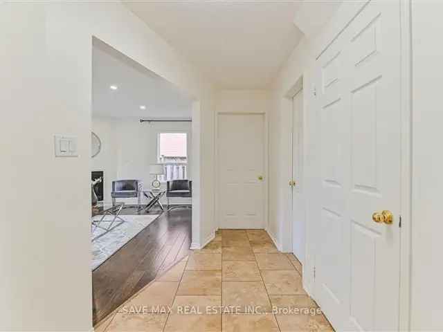 Stunning Renovated 3 1 Bedroom Detached Home Eric Clarke Park