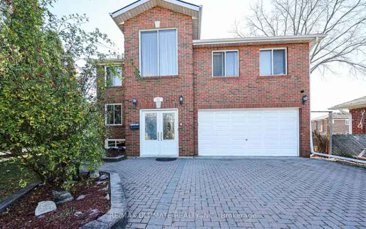 Rustic Toronto Family Home 4 1 Bedrooms Modern Kitchen Finished Basement