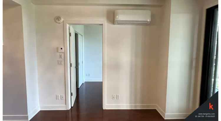 Bright Unfurnished Apartment with Amazing Amenities