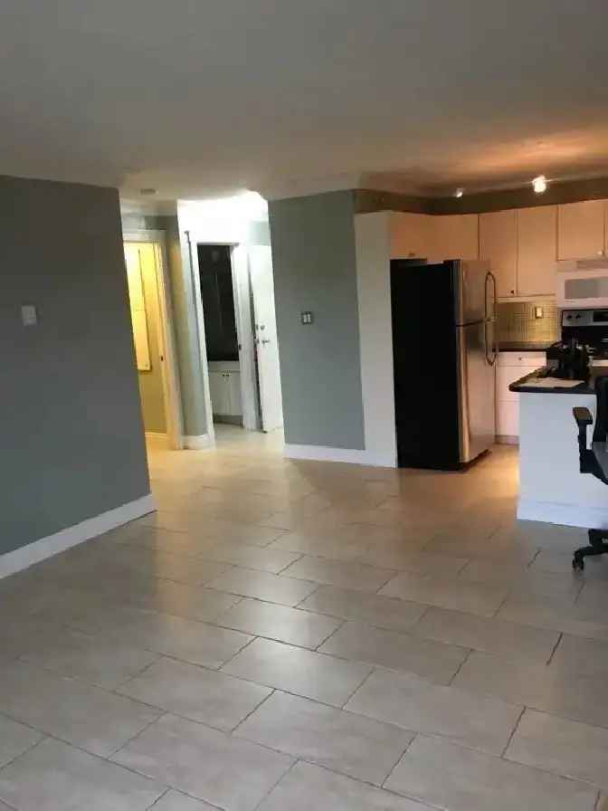 Lease Takeover Rent Apartment in Great Location Near Rogers Place