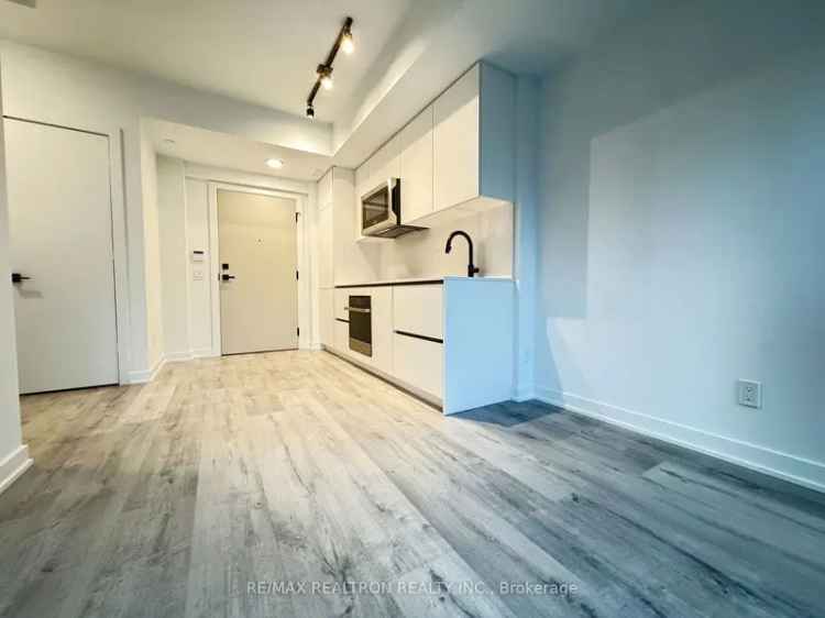 Condo For Rent in Toronto, Ontario