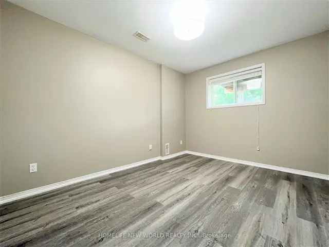 Luxurious 3-Bedroom Bungalow Lower Level Unit Near Hwy 400