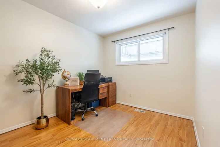 House For Rent in Mississauga, Ontario