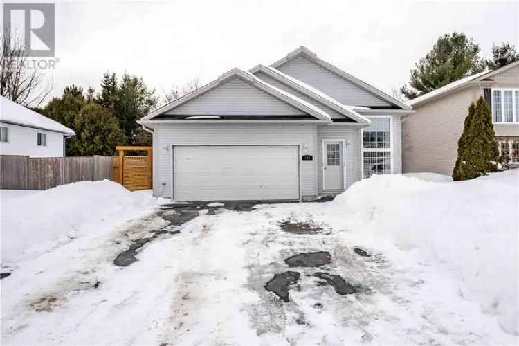 Stunning buy Carolina Model home in a quiet cul-de-sac