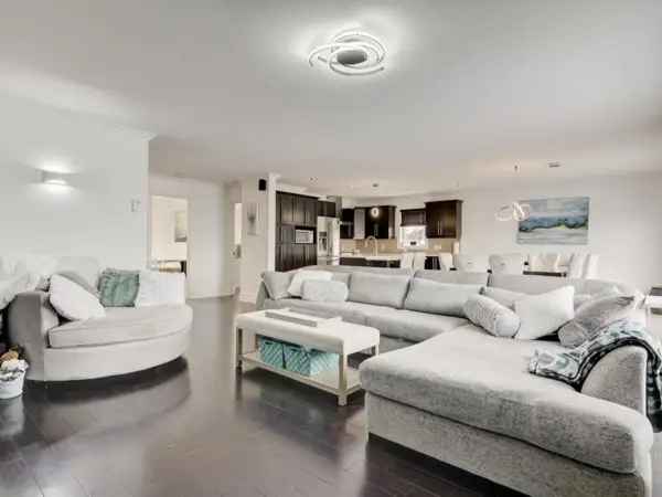 High-End 2-Level Condo for Sale Lanaudiere