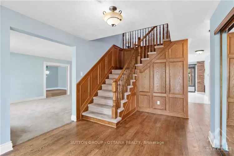 House For Sale in Ottawa, Ontario