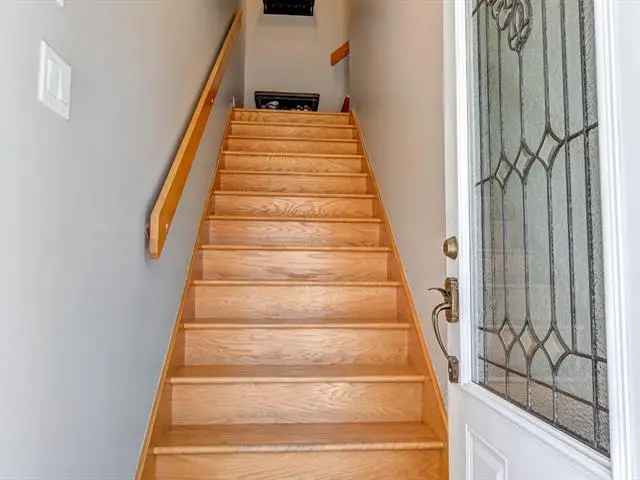Modern High End Condo 2 Beds 2 Parking Spaces