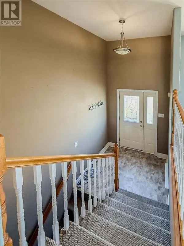 3 Bed Split Entry Bungalow with Rental Apartment
