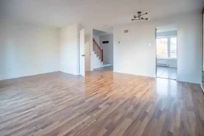 Rent Spacious 4 Bedroom Home Near Downtown Ottawa with Parking