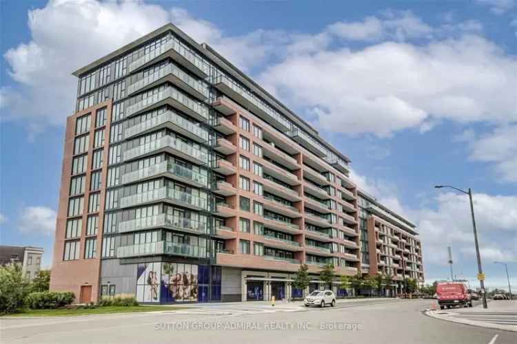 Rent 1 Bedroom Condominium in Maple with Modern Amenities