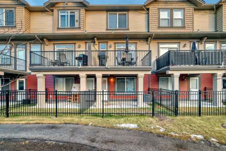 3 Bed 2.5 Bath Townhouse in Williamstown