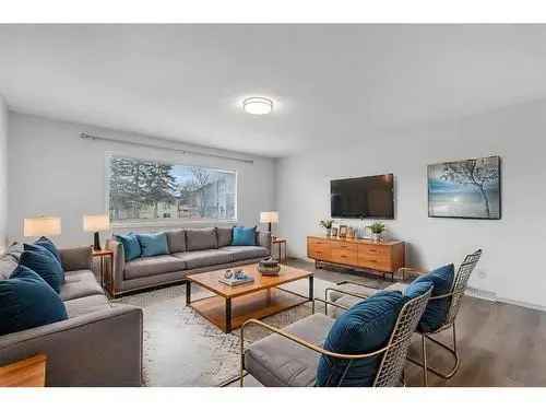House For Sale In Glenbrook, Calgary, Alberta