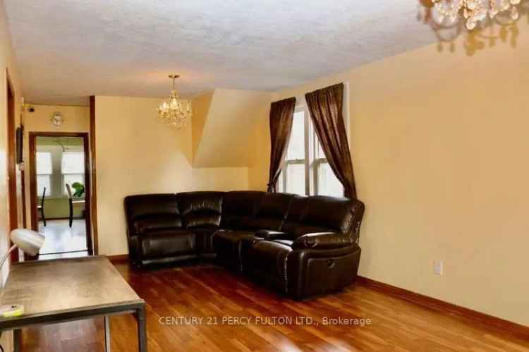 House For Sale in Niagara Falls, Ontario