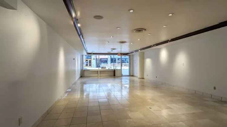 Lease Retail Office Space in Downtown Victoria with High Traffic