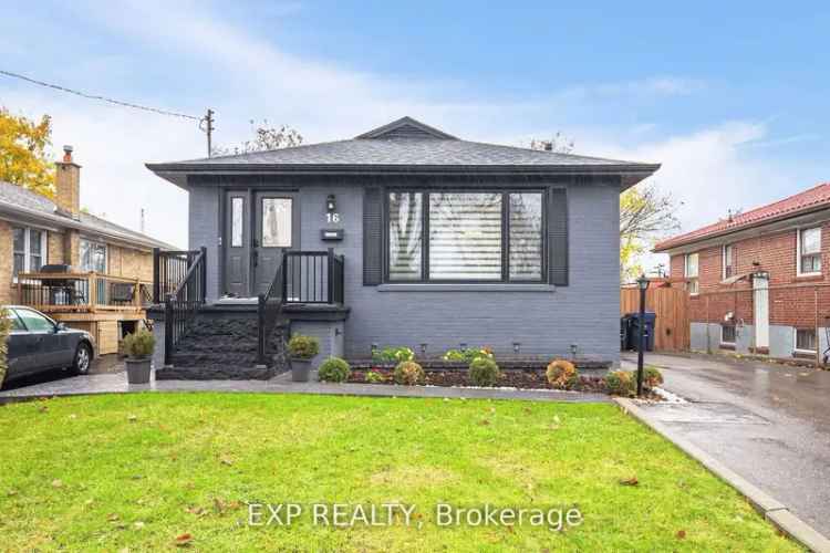 House For Sale in Toronto, Ontario