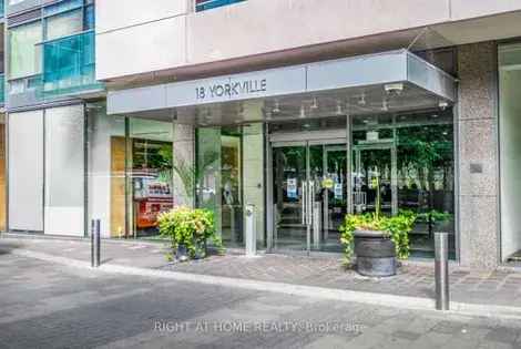 1 Bedroom Condo in Toronto - 46m² - Walk Score 99%