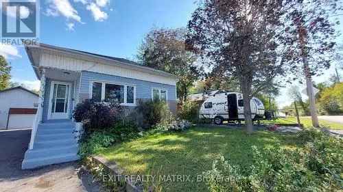 Lakeside Home in Dunrobin Ottawa Near Kanata