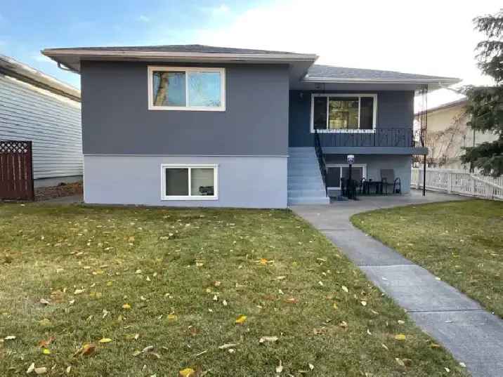 Newly Renovated Raised Bungalow Main Floor Suite