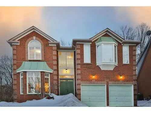 House for Sale in Erin Mills Mississauga with Ravine View and Spacious Layout