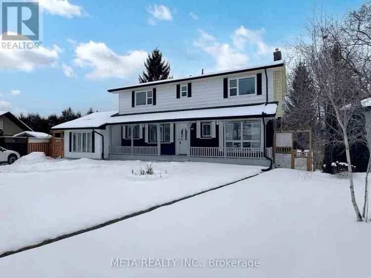 Updated Home Large Lot Modern Kitchen Spacious Bedrooms Cozy Fireplace Deck 3 1 Bedroom Patio