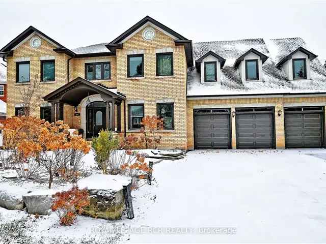 House For Sale in Aurora, Ontario