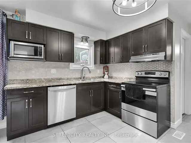 Beautiful Updated Semi-Detached Home in London Near 401 402