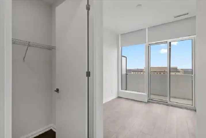 Gorgeous 2 bed 2 bath Penthouse Etobicoke