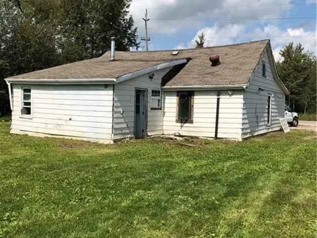 House For Sale in Barrie, Ontario