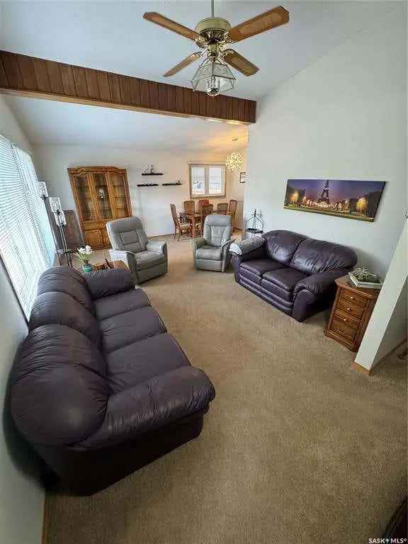 4-Bedroom Bungalow with Huge Backyard and Workshop