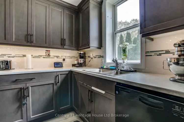 Updated 3 1 Bedroom Home Huge Backyard Close to Schools